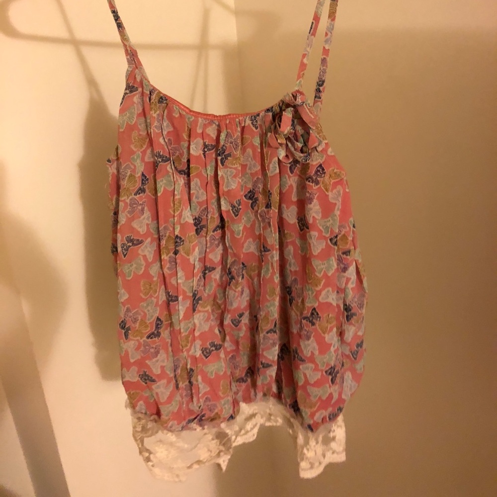 Forever 21 butterfly print top 🦋